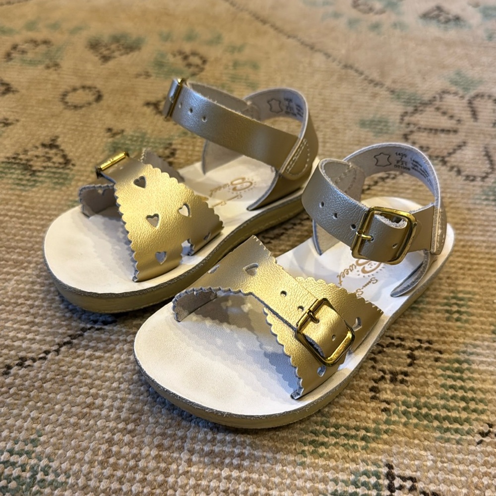 Sun-San Sweetheart Sandal, Gold